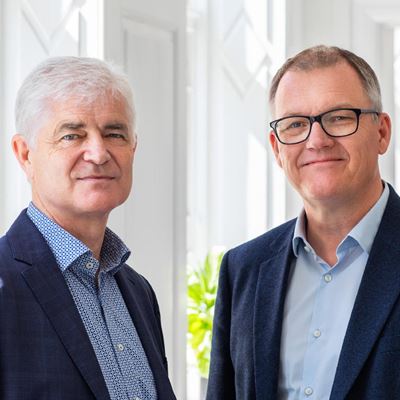 Adm. Bankdirektør John Christensen og Bankdirektør Jesper Schiøler