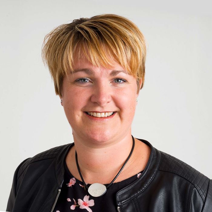 Stine Jakobsen